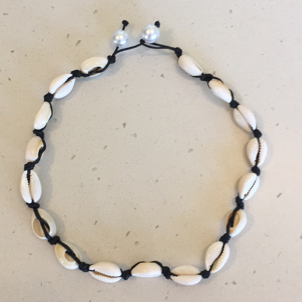 puka shell necklace 🐚